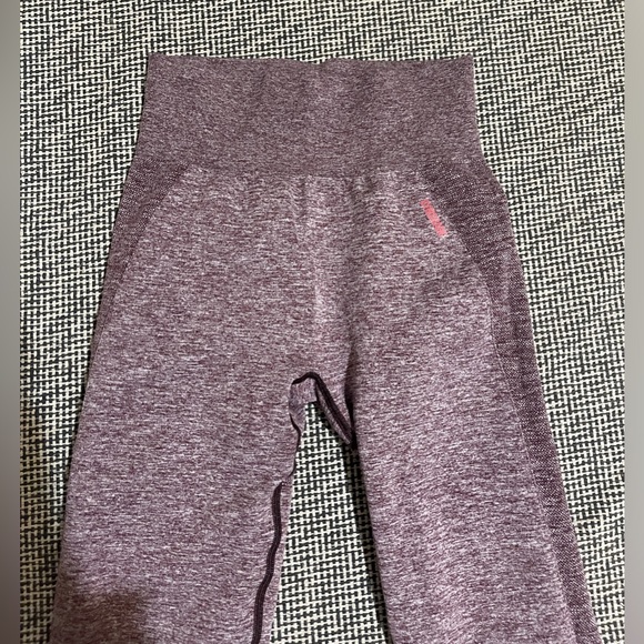 Gymshark flex high-waisted purple leggings - Picture 2 of 3
